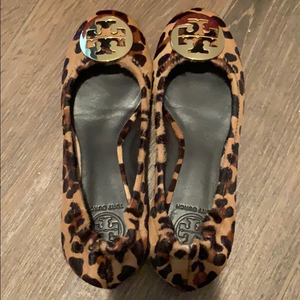 Tory Burch leopard gold reva haircalf leather 7